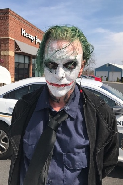 Illustration for article titled Man in Joker Makeup Charged with Felony for 'Wearing Mask'